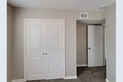 2877 Joanna Drive, Farmers Branch, TX 75234 - Photo 8