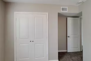 2877 Joanna Dr, Farmers Branch, TX 75234 - Photo 8