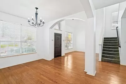 208 N Arbor Ridge Drive, Allen, TX 75002 - Photo 2