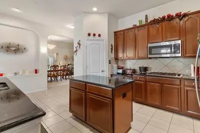 817 Trailwood Drive, DeSoto, TX 75115 - Photo 22