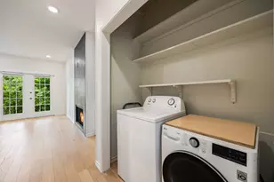 9801 Royal Ln, Dallas, TX 75231 - Photo 14