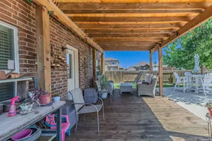 317 Magnolia Dr, Princeton, TX 75407 - Photo 1