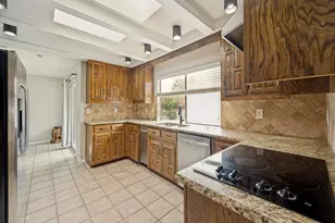 2702 Lookout Pl, Carrollton, TX 75007 - Photo 8