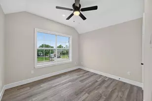 640 Fossil Wood Dr, Saginaw, TX 76179 - Photo 18