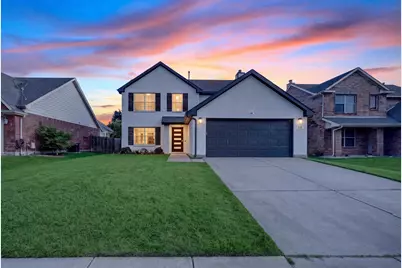 640 Fossil Wood Drive, Saginaw, TX 76179 - Photo 2