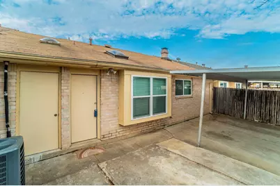 5 E Townhouse Lane, Grand Prairie, TX 75052 - Photo 16