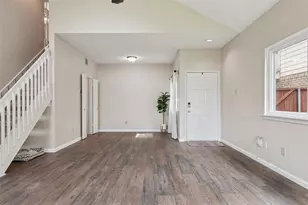 1209 Broken Arrow Trail, Carrollton, TX 75007 - Photo 4