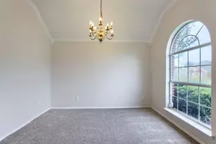 1626 Arbor Creek Dr, Garland, TX 75040 - Photo 8