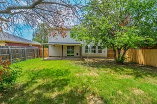 1558 Laurel Hall Ln, Little Elm, TX 75068 - Photo 18