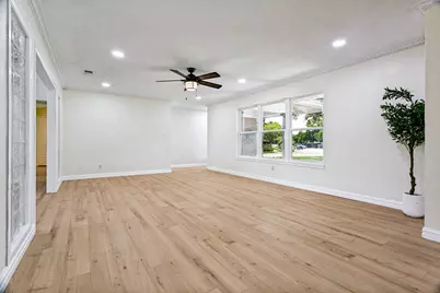 4601 Holiday Lane E, North Richland Hills, TX 76180 - Photo 6