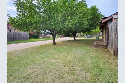 1124 Kathy Lane, Lewisville, TX 75067 - Photo 28