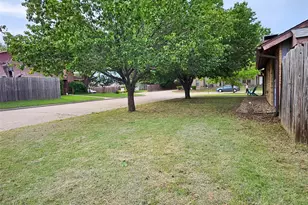 1124 Kathy Ln, Lewisville, TX 75067 - Photo 28