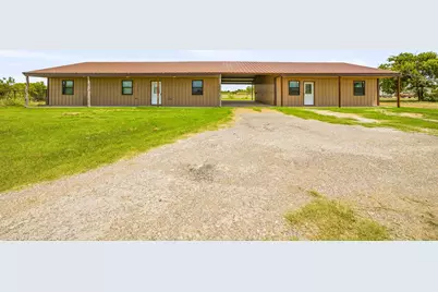 341 Wesley Chapel Road, Jacksboro, TX 76458 - Photo 2
