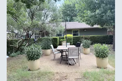 4113 Barksdale Court, Dallas, TX 75211 - Photo 14