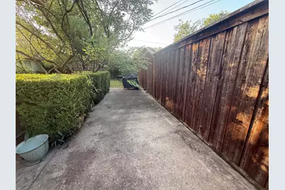 4113 Barksdale Court, Dallas, TX 75211 - Photo 26