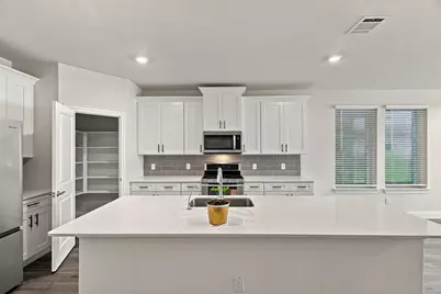 1012 Snapdragon Drive, Euless, TX 76039 - Photo 8