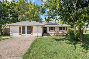 878 N Main Dr, Van Alstyne, TX 75495 - Photo 1