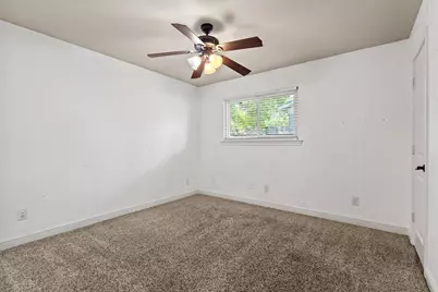 878 N Main Drive, Van Alstyne, TX 75495 - Photo 14