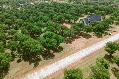 2161 E Landings N, Granbury, TX 76049 - Photo 4