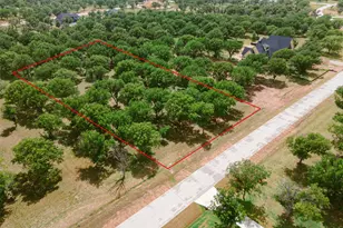 2161 E Landings N, Granbury, TX 76049 - Photo 1