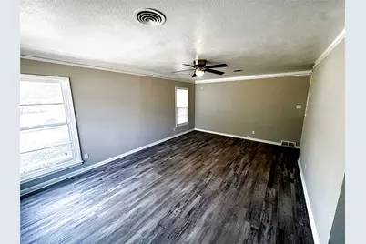 1824 Provine Street, Fort Worth, TX 76103 - Photo 2