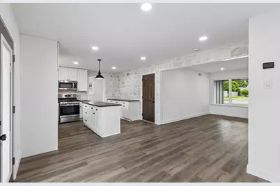 8711 Hackney Lane, Dallas, TX 75238 - Photo 10