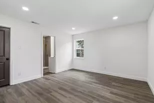 8711 Hackney Ln, Dallas, TX 75238 - Photo 18