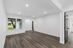 8711 Hackney Ln, Dallas, TX 75238 - Photo 8