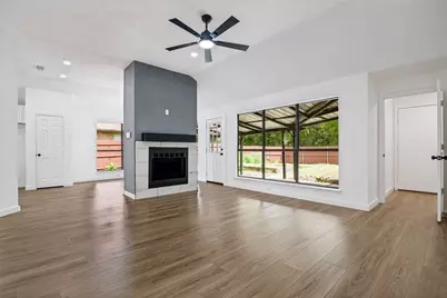 8010 Meadowlark Lane, Rowlett, TX 75088 - Photo 4