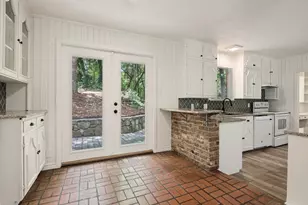 1408 N Cedar Hill Rd, Cedar Hill, TX 75104 - Photo 8