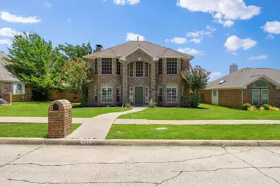 4216 Mulberry Drive, Carrollton, TX 75010 - Photo 2