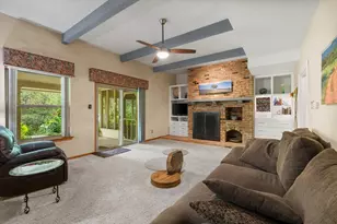 623 N Bowen Rd, Arlington, TX 76012 - Photo 8