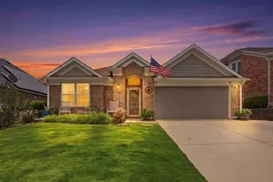 600 Crystal Falls Dr, McKinney, TX 75071 - Photo 2