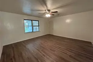 900 N 23 1/2 St, Corsicana, TX 75110 - Photo 12