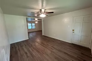 900 N 23 1/2 St, Corsicana, TX 75110 - Photo 4