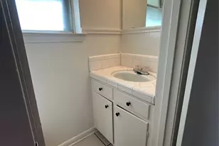 900 N 23 1/2 St, Corsicana, TX 75110 - Photo 16