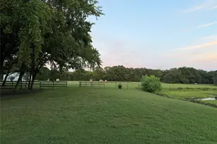 3041 Choctaw Rd, Commerce, TX 75428 - Photo 4