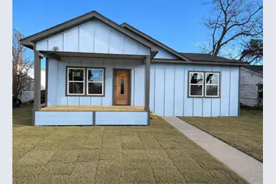 319 E Main Street, Ranger, TX 76470 - Photo 1