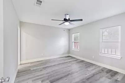 923 Hartsdale Drive, Dallas, TX 75211 - Photo 10