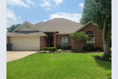 611 Linda Drive, Burleson, TX 76028 - Photo 1