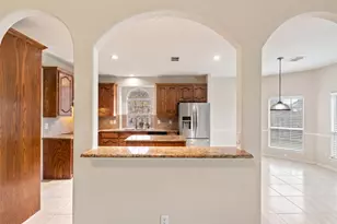 5912 Saddleridge Ct, Grand Prairie, TX 75052 - Photo 10