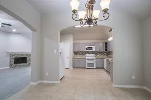 6805 Terbet Ct, Fort Worth, TX 76112 - Photo 8