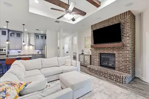 1004 Forest Hill Dr, Weatherford, TX 76087 - Photo 12