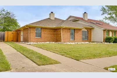 562 Stringfellow Drive, Coppell, TX 75019 - Photo 2