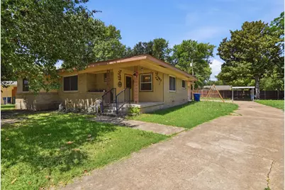 913 Blossom Circle, Garland, TX 75041 - Photo 2