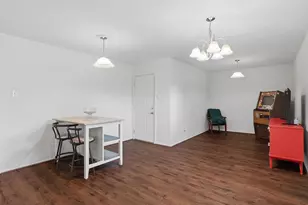 4050 Salem Dr, Garland, TX 75043 - Photo 8