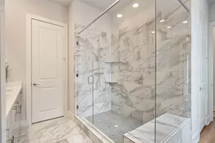 381 E Greenbriar Ln, Dallas, TX 75203 - Photo 6