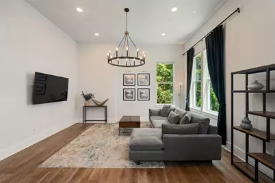 381 E Greenbriar Lane #1001, Dallas, TX 75203 - Photo 1