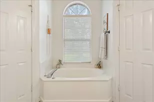 10308 Eagle Mountain Dr, Waco, TX 76712 - Photo 18