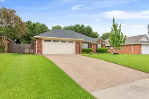 10308 Eagle Mountain Dr, Waco, TX 76712 - Photo 2